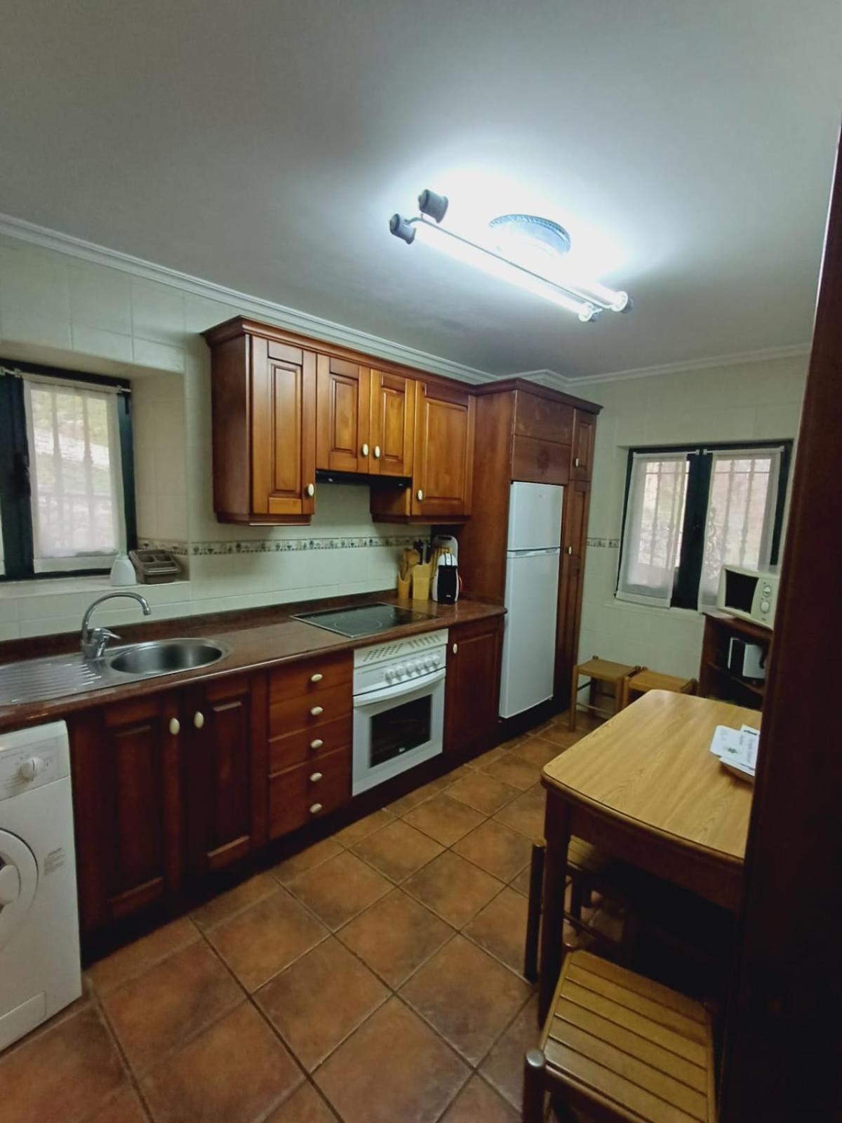 El Portal Del Abuelo Apartment อาเรนัส เด กาบราเลส ภายนอก รูปภาพ