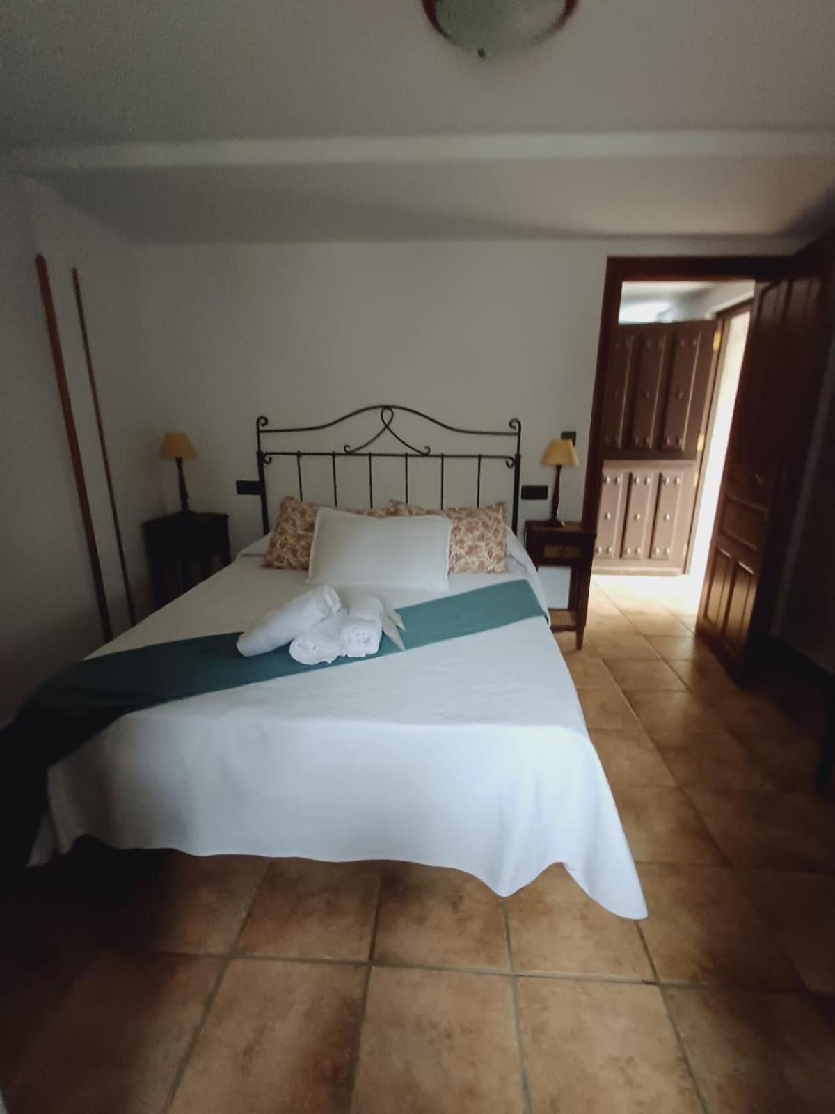 El Portal Del Abuelo Apartment อาเรนัส เด กาบราเลส ภายนอก รูปภาพ